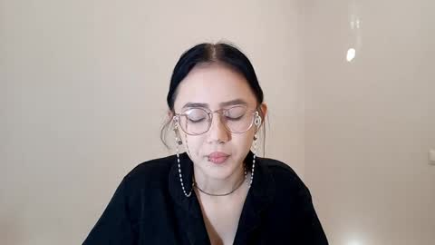 Roxie online show from 25, 4, 2026