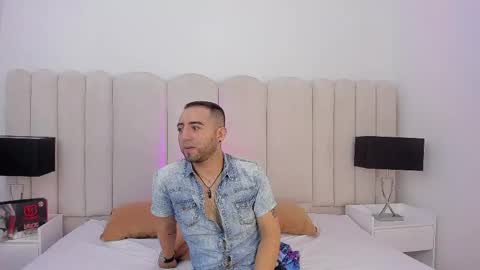 Snapshot of lushian_luna chatting on 5, 5, 2026 Lushian And Luna online show from 5, 5, 2026