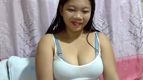 LushPinay online show from 7, 1, 2025