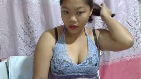 LushPinay online show from 1, 2, 2025