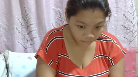LushPinay online show from 4, 2, 2025