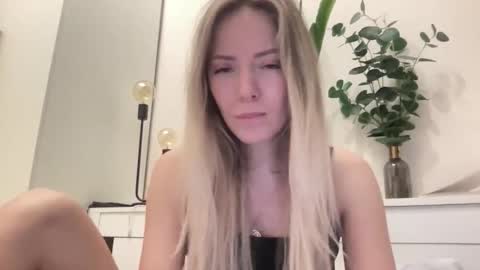 lusiluv online show from 5, 3, 2026