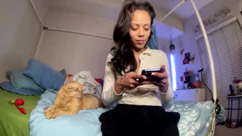 LOLA online show from 6, 5, 2026