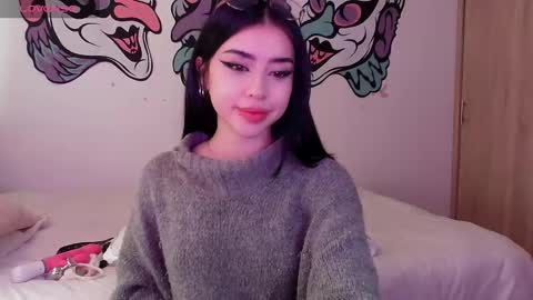 Valerie  April   online show from 18, 1, 2025