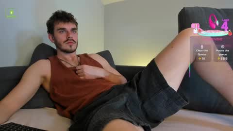 lustfullooking online show from 25, 4, 2026