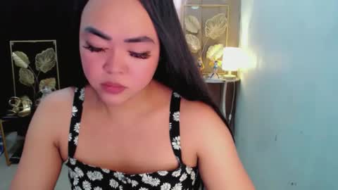 Snapshot of lustfuloffendertrina chatting on 8, 5, 2026 Trina online show from 8, 5, 2026