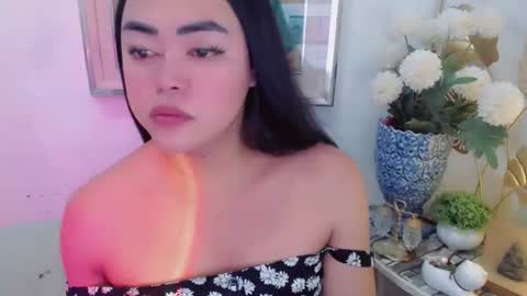 Snapshot of lustfuloffendertrina chatting on 5, 6, 2026 Trina online show from 5, 6, 2026