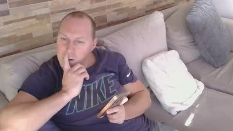 lustonfan online show from 11, 5, 2026