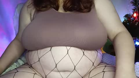 Snapshot of lustymuse chatting on 18, 12, 2025 Lustymuse online show from 18, 12, 2025