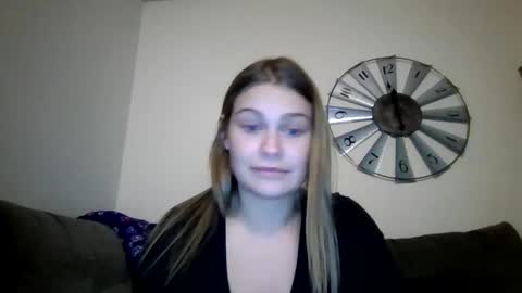 Luucy Lane online show from 25, 4, 2026