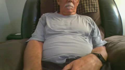 Snapshot of luv269er chatting on 5, 2, 2025 luv269er online show from 5, 2, 2025