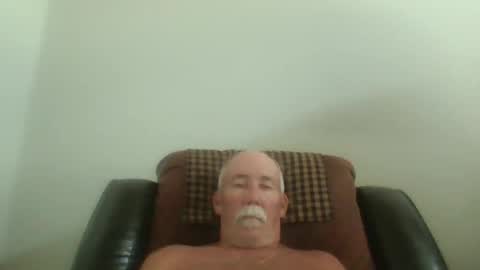 Snapshot of luv269er chatting on 6, 4, 2026 luv269er online show from 6, 4, 2026