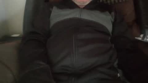 Snapshot of luv269er chatting on 18, 4, 2026 luv269er online show from 18, 4, 2026