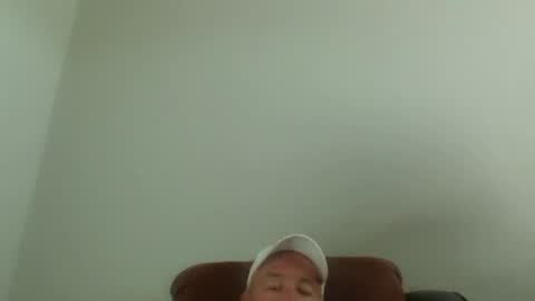 Snapshot of luv269er chatting on 18, 4, 2026 luv269er online show from 18, 4, 2026