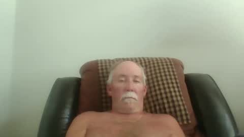 Snapshot of luv269er chatting on 7, 5, 2026 luv269er online show from 7, 5, 2026