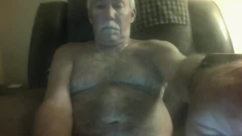 Snapshot of luv269er chatting on 25, 5, 2026 luv269er online show from 25, 5, 2026