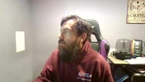 Luv2likslit online show from 1, 11, 2025