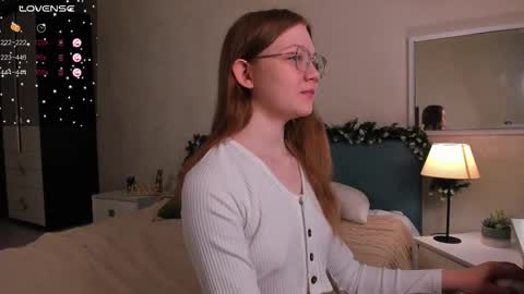 Snapshot of luv_tessa chatting on 20, 12, 2025 Tessa online show from 20, 12, 2025