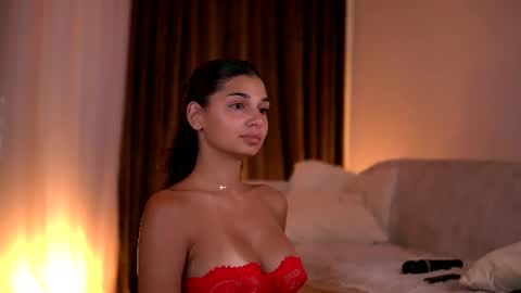 Caprice online show from 6, 7, 2026