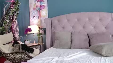 Snapshot of luviahhhh chatting on 10, 6, 2026 Luviahh online show from 10, 6, 2026