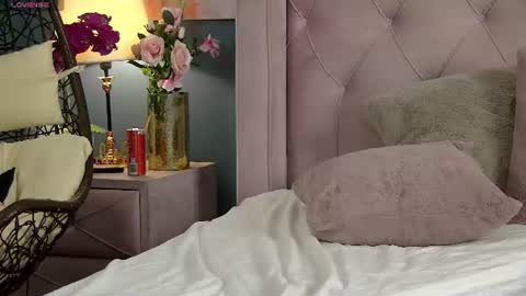 Snapshot of luviahhhh chatting on 18, 6, 2026 Luviahh online show from 18, 6, 2026