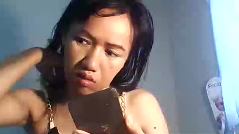 Snapshot of luvu4everxxx chatting on 14, 10, 2025 Bee Bee online show from 14, 10, 2025