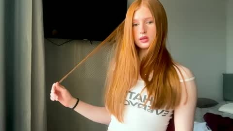 lux_angel online show from 25, 7, 2026
