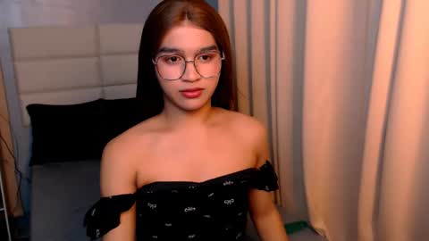 queen lux online show from 21, 2, 2025