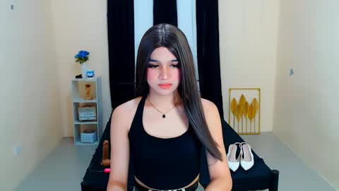 queen lux online show from 28, 9, 2025