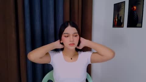 queen lux online show from 26, 6, 2026