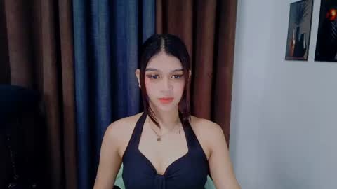 queen lux online show from 24, 7, 2026
