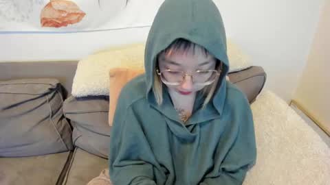 LuxGray online show from 3, 3, 2025