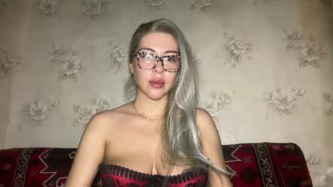 Snapshot of luxsonyastar chatting on 23, 11, 2025 LuxSonyaStar online show from 23, 11, 2025