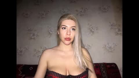 LuxSonyaStar online show from 28, 4, 2026