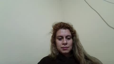 Snapshot of luxury_doll_01 chatting on 23, 4, 2026 Luxury Doll 01 Mueca de Lujo online show from 23, 4, 2026