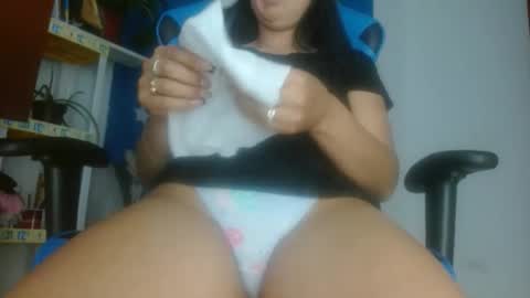 Snapshot of luzzy_cam chatting on 7, 5, 2026 luzzy I hope your visit and that we manage to get very hot online show from 7, 5, 2026