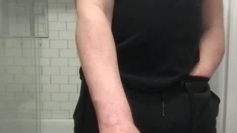 lvguynextdoor440656 online show from 12, 4, 2026