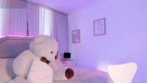 lya_brown online show from 9, 6, 2026