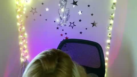 Call me Lia  online show from 29, 6, 2026