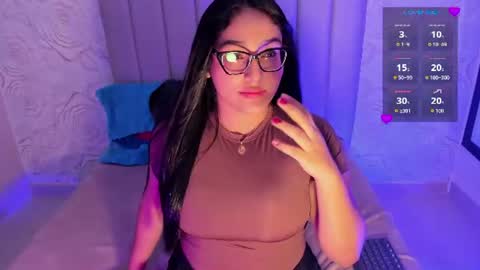LYA DUBOIS  online show from 19, 6, 2026