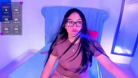 LYA DUBOIS  online show from 23, 6, 2026