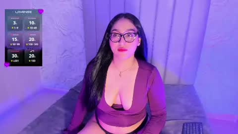 LYA DUBOIS  online show from 12, 7, 2026