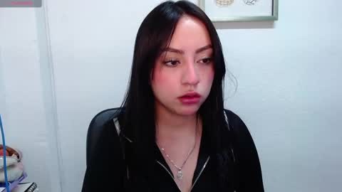 Snapshot of lya_levine chatting on 8, 3, 2025 Lya online show from 8, 3, 2025