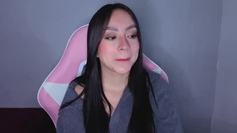 Snapshot of lya_levine chatting on 7, 10, 2025 Lya online show from 7, 10, 2025