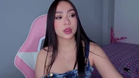 Snapshot of lya_levine chatting on 19, 11, 2025 Lya online show from 19, 11, 2025