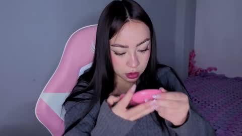 Snapshot of lya_levine chatting on 27, 11, 2025 Lya online show from 27, 11, 2025