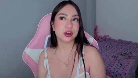 Snapshot of lya_levine chatting on 2, 12, 2025 Lya online show from 2, 12, 2025