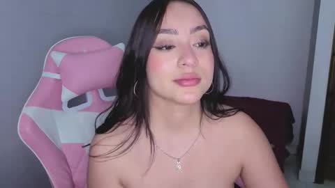 Snapshot of lya_levine chatting on 13, 12, 2025 Lya online show from 13, 12, 2025