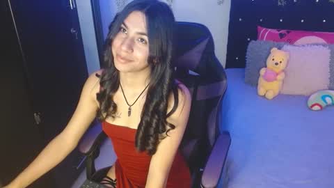 Snapshot of lyaa_cutee chatting on 12, 11, 2025 Lyaa Cutee online show from 12, 11, 2025