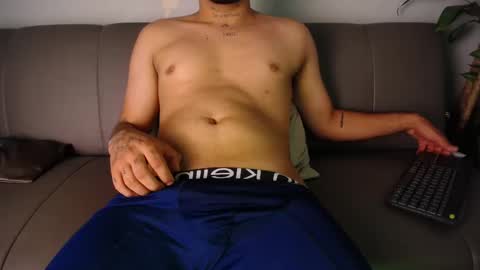 Snapshot of lyam_saenz chatting on 15, 11, 2025 lyam_saenz online show from 15, 11, 2025